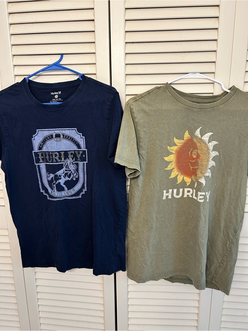Hurley graphic Tee bundle